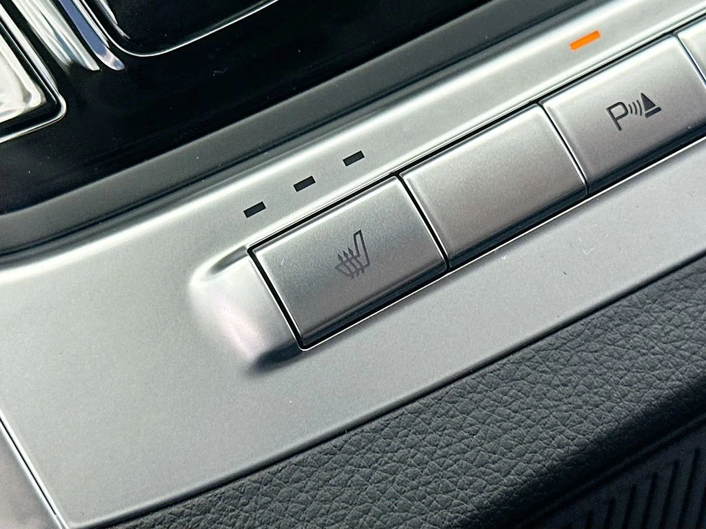 New 2026 Ivory Silver Kia EX image 20