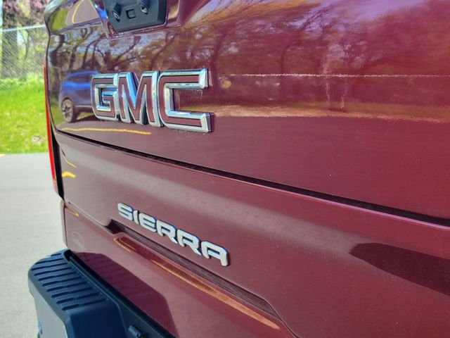 Used 2022 Red GMC SLT image 25