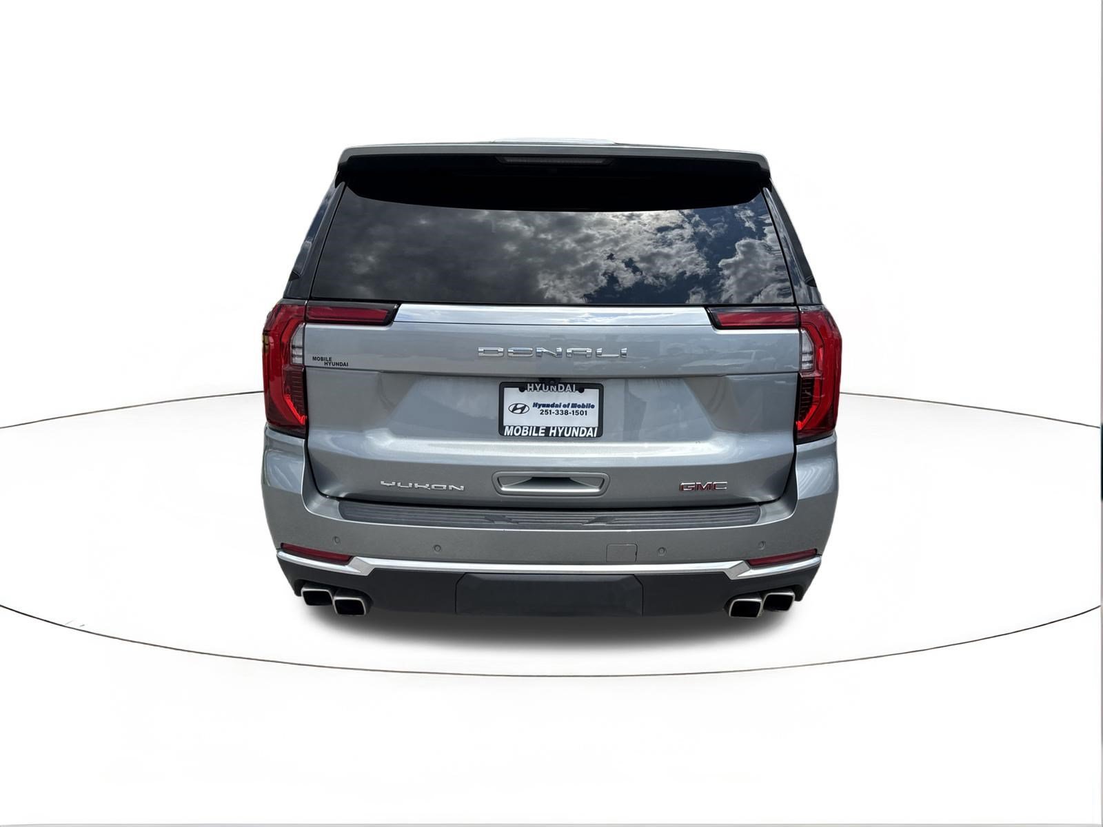 Used 2025 Titanium Rush Metallic GMC Denali image 4