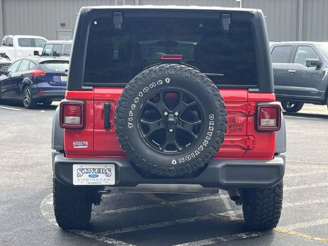 Used 2022 Red Jeep Unlimited Willys image 5