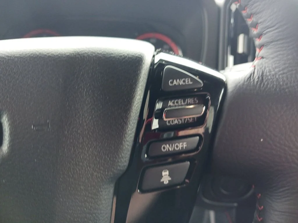 Used 2026 Green Nissan PRO-X image 35