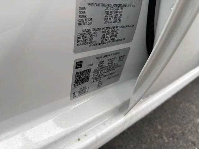 New 2026 Summit White GMC SLE image 35