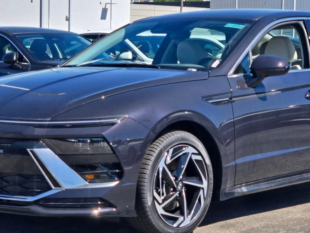 New 2026 Carbon Blue Hyundai SEL Sport image 2