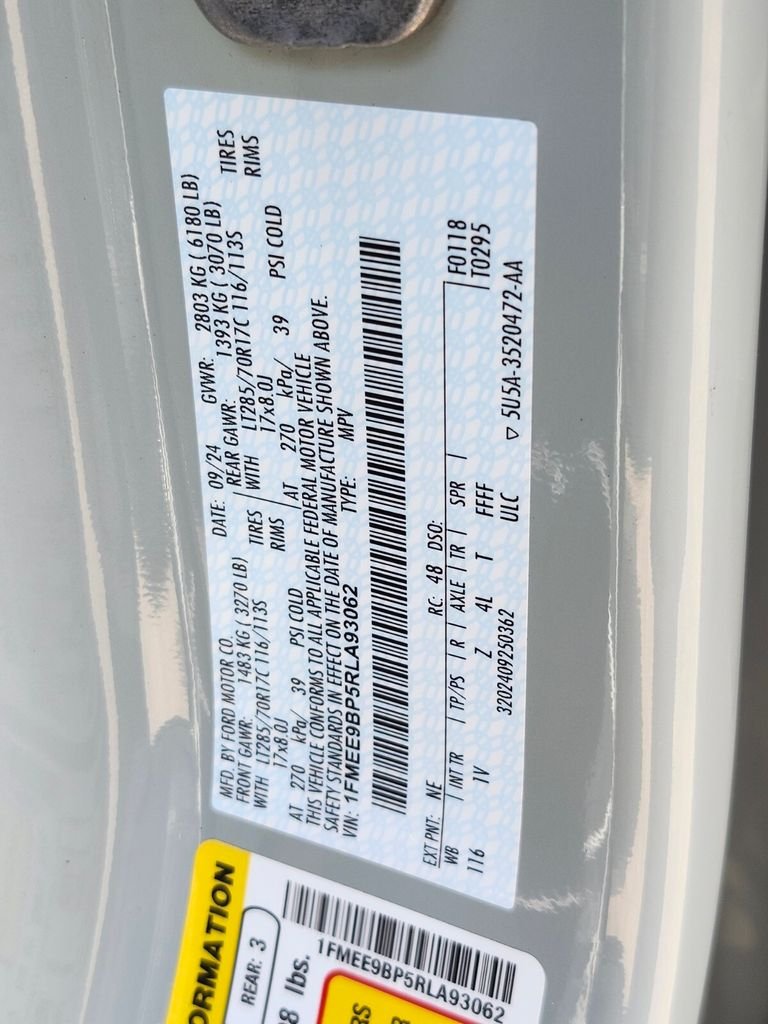 Used 2024 Green Ford Badlands image 33