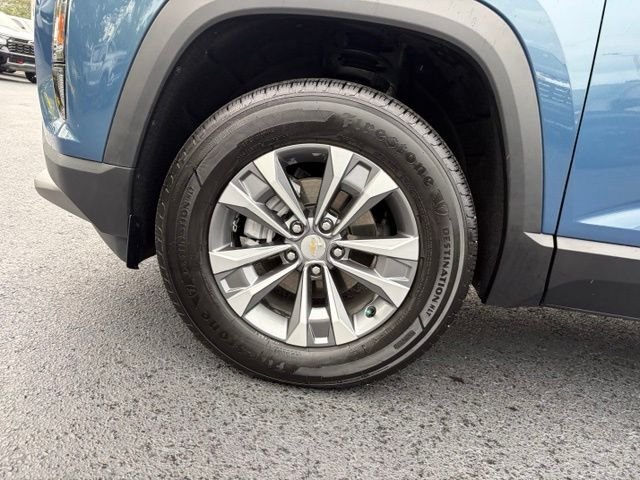 Used 2025 Blue Chevrolet LT image 9