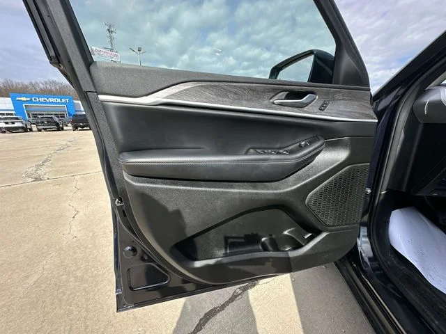 Used 2024 Black Jeep Limited image 24