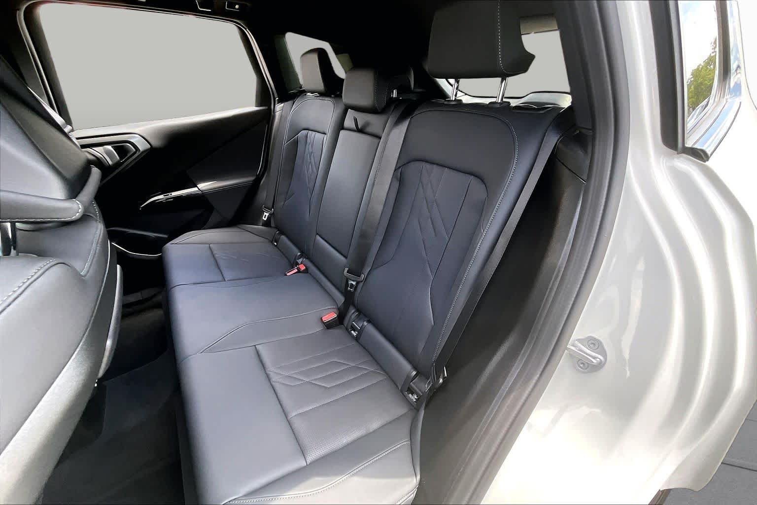 Used 2026 Alpine White BMW 30 xDrive image 18