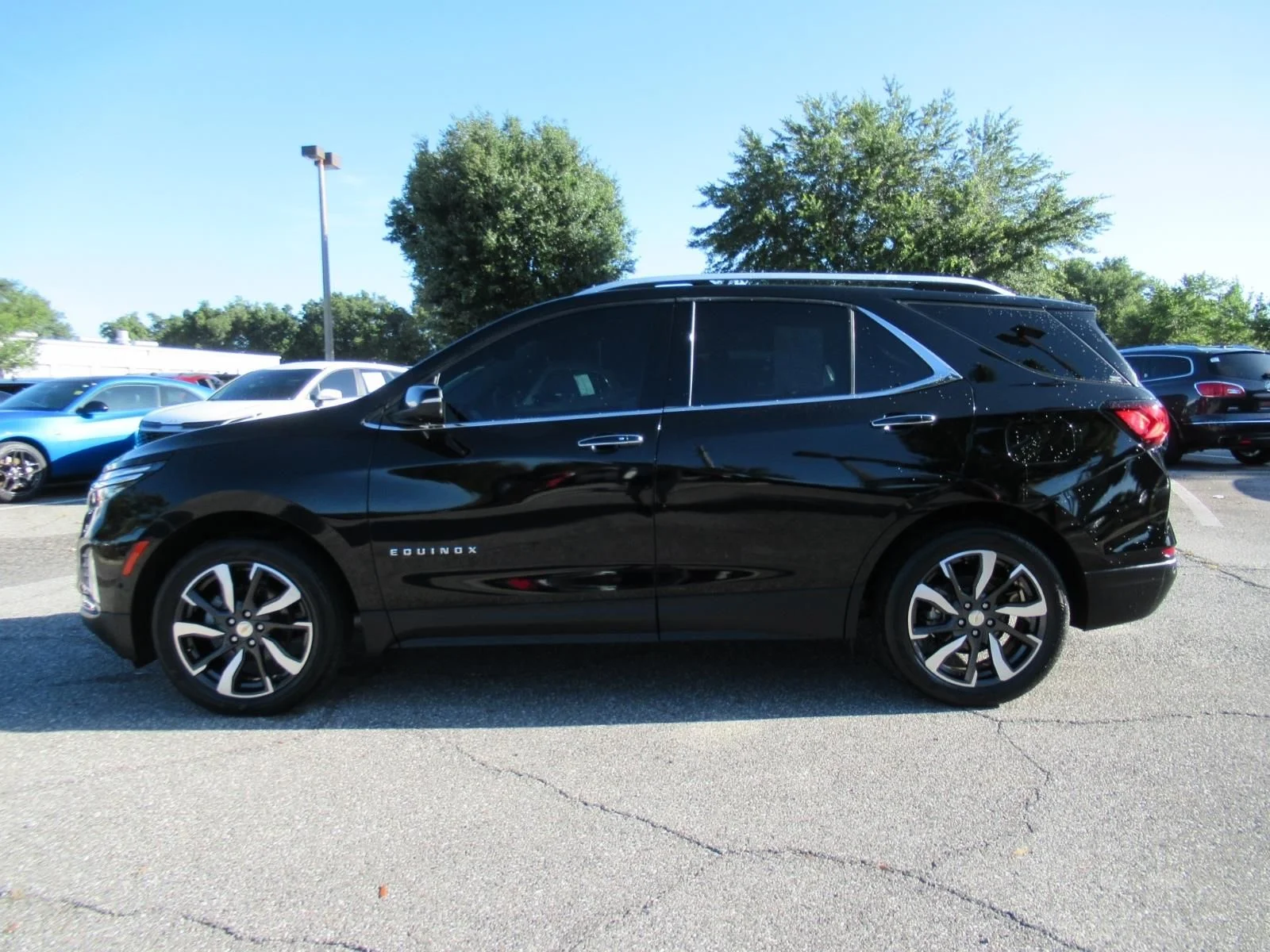 Used 2022 Black Chevrolet Premier image 4