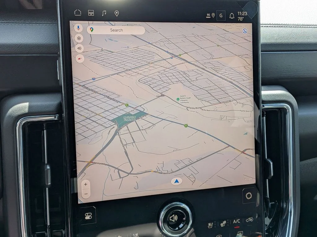 2026 GMC Yukon XL Denali - Photo 16