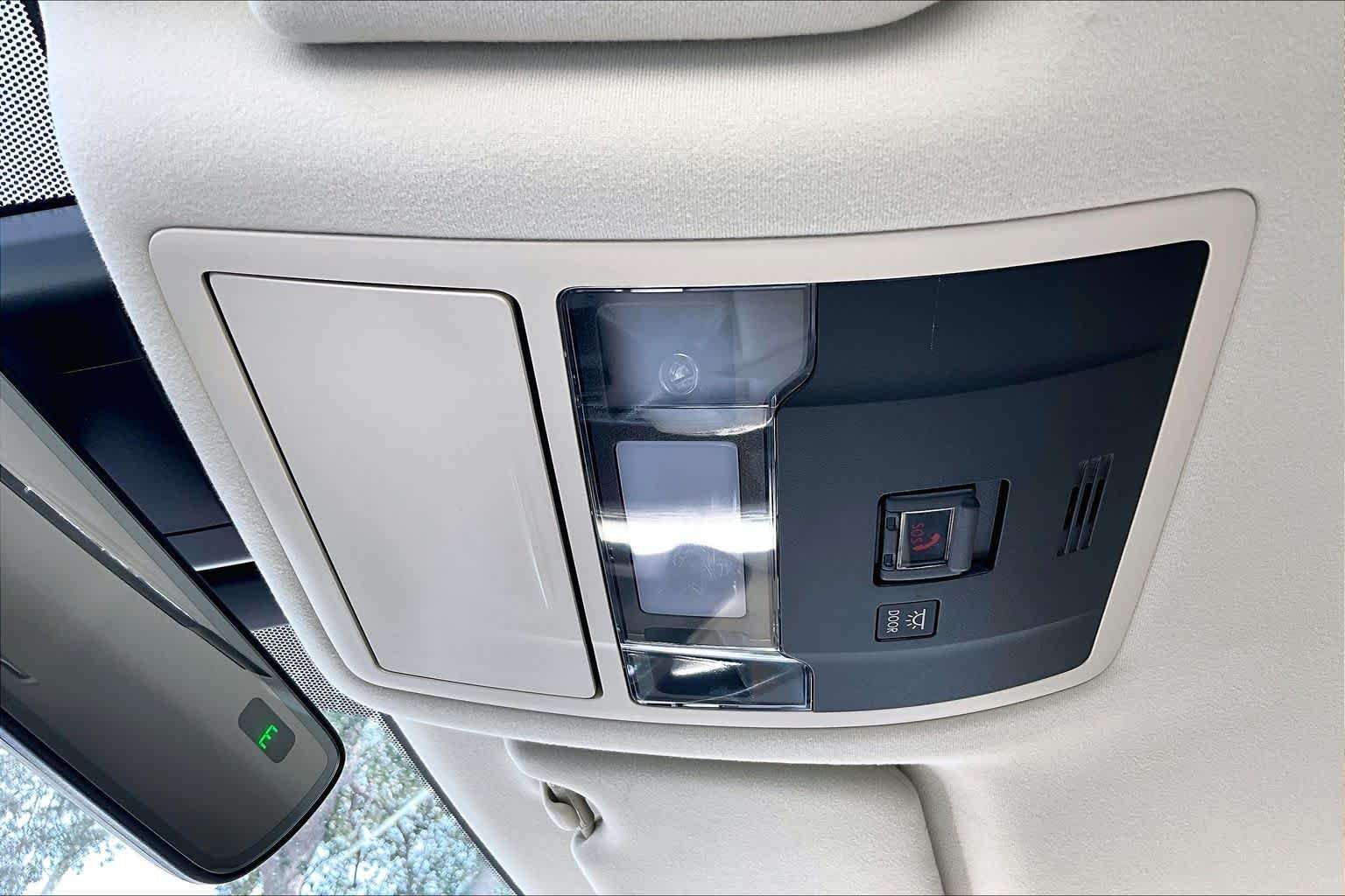 Used 2021 Moonbeam Beige Metallic Lexus  image 32