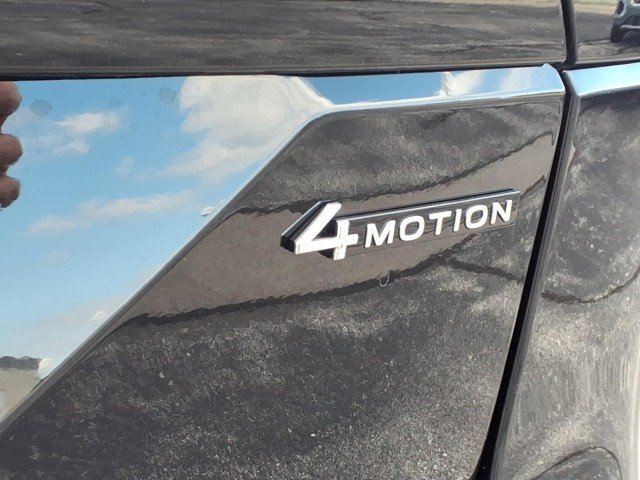 New 2026 Deep Black Pearl Volkswagen Peak Edition 4Moti image 9