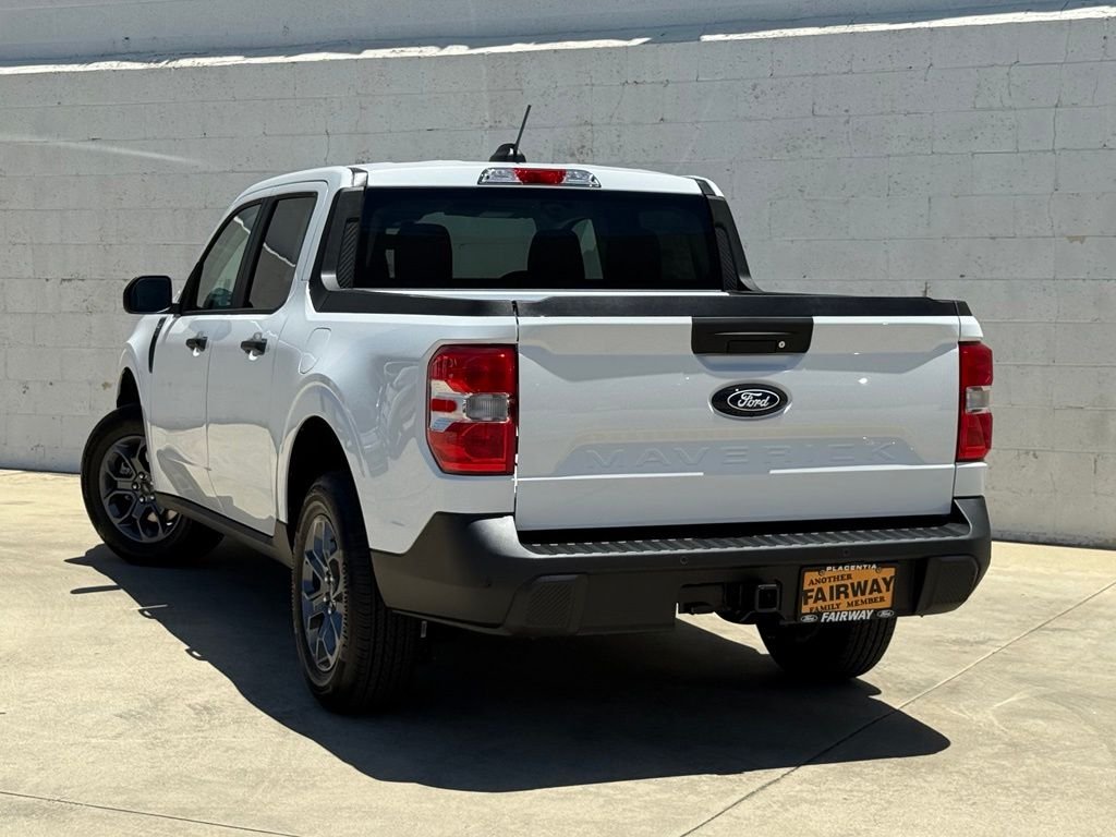 New 2026 Oxford White Ford XLT image 4