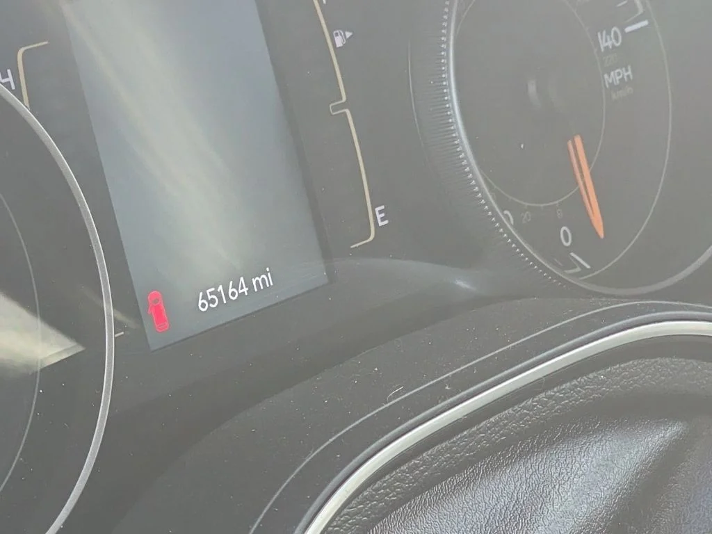 Used 2020 Silver Jeep Latitude image 6