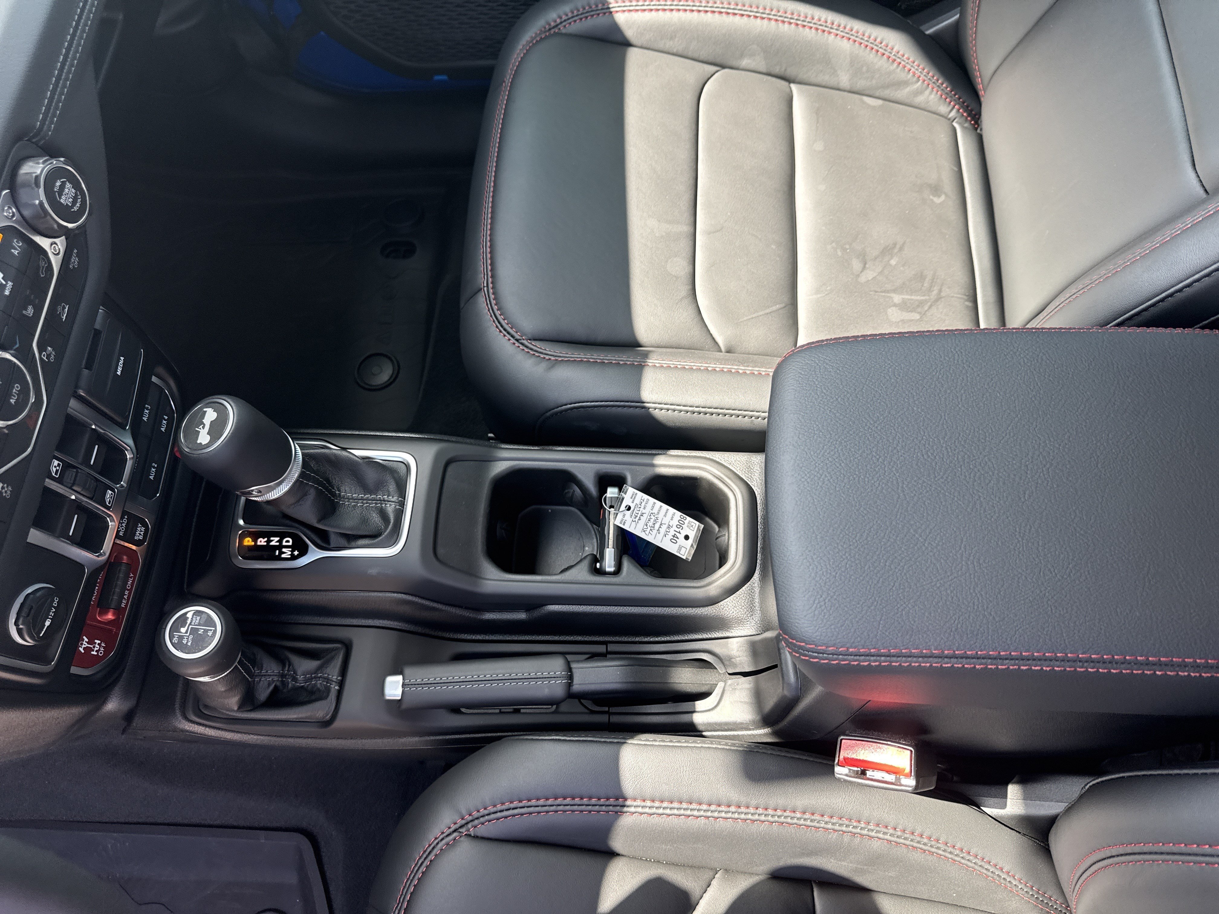 New 2026 Hydro Blue Pearlcoat Jeep Rubicon X image 26