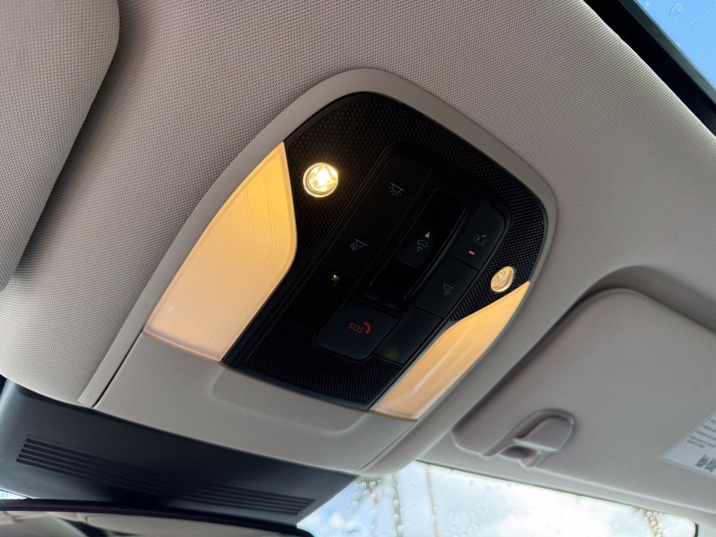 Used 2019 White INFINITI ESSENTIAL image 14