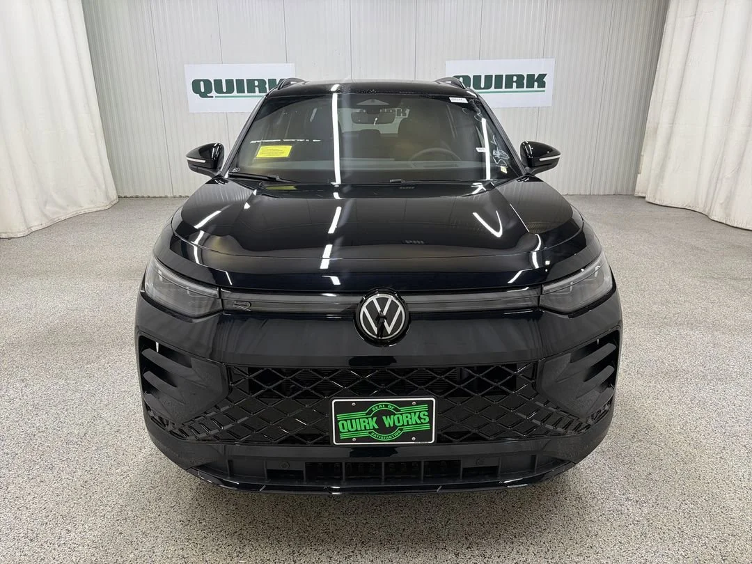 New 2026 Deep Black Pearl Volkswagen SE R-Line Black image 2