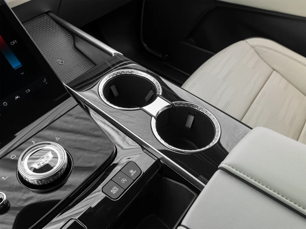 Used 2025 Black Cadillac Sport Platinum image 29