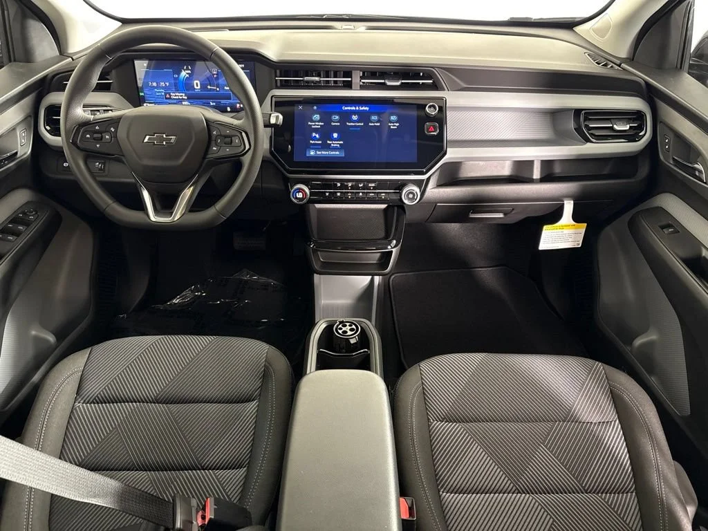 2027 Chevrolet Bolt LT - Photo 14