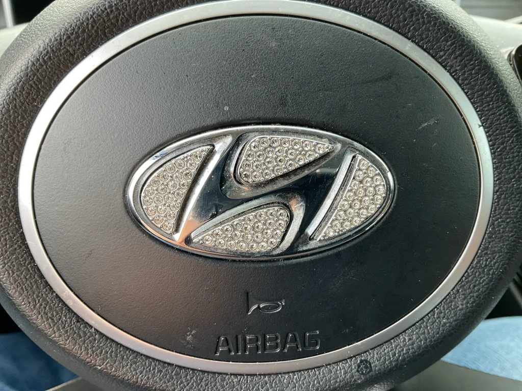 Used 2022 Quartz White Hyundai SEL image 24