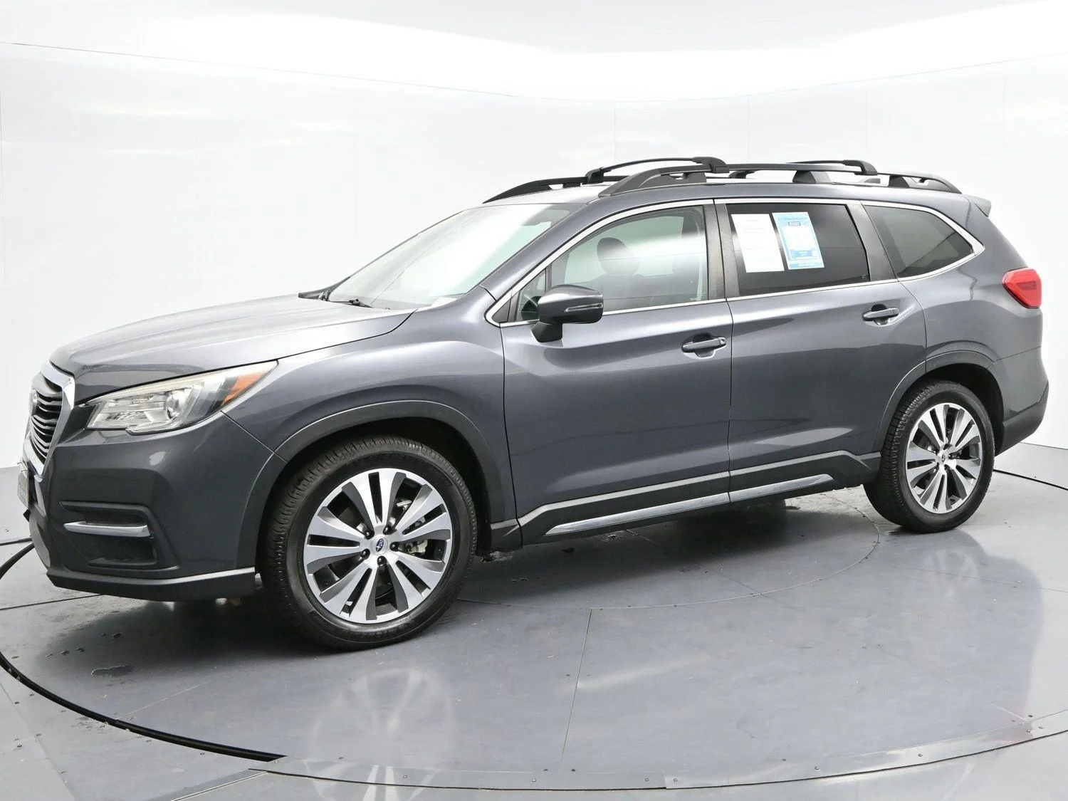 Used 2021 Magnetite Gray Metallic Subaru Limited image 4