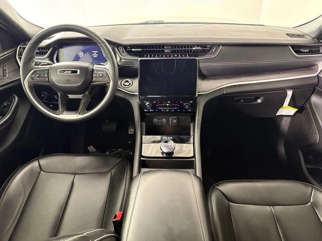Used 2024 Silver Jeep Limited image 42