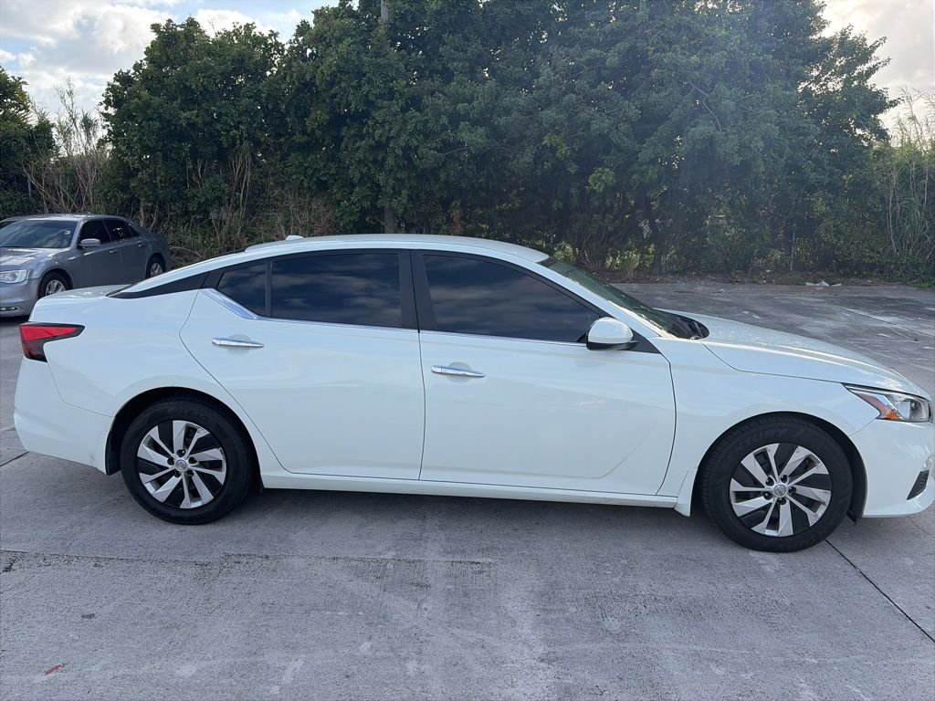 Used 2020 Nissan Altima S with VIN 1N4BL4BV1LC225715 for sale in North Palm Beach, FL
