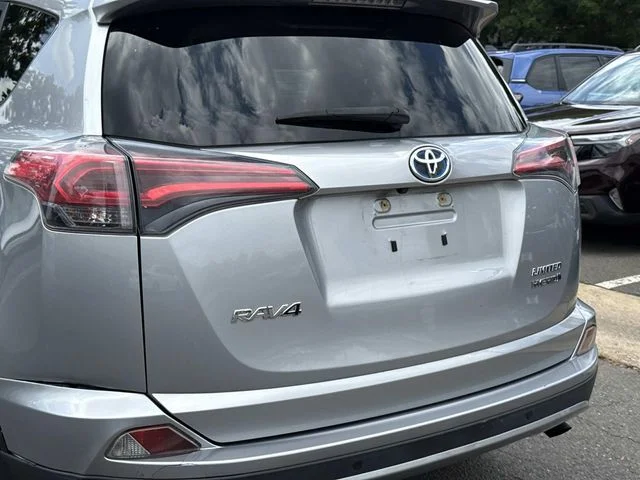 Used 2017 Silver Toyota Limited image 11