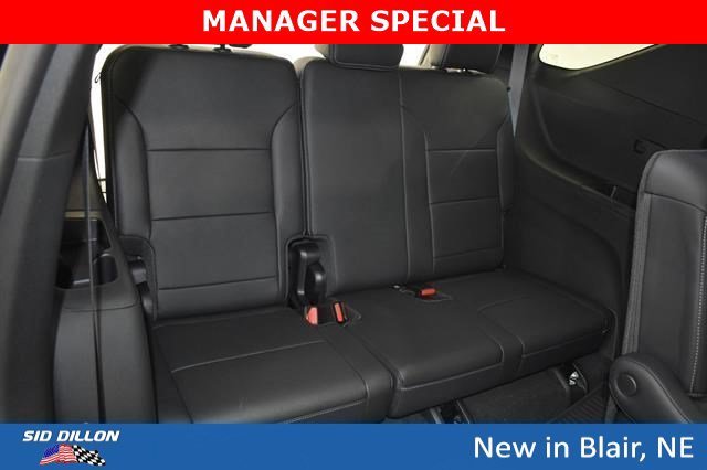 New 2026 Mosaic Black Metallic Chevrolet LT image 12