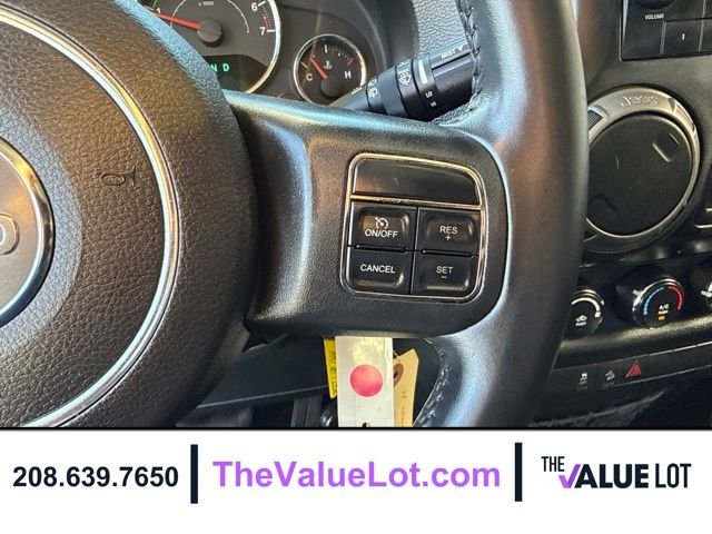 Used 2014 Gray Jeep Unlimited Sport image 22