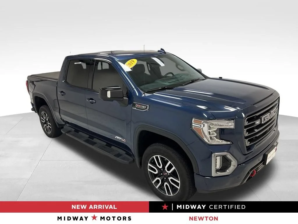 2019 GMC Sierra 4WD Crew Cab Short Box AT4's photo