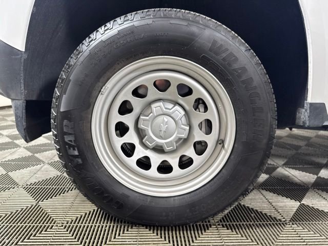 Used 2023 Summit White Chevrolet Work Truck image 10