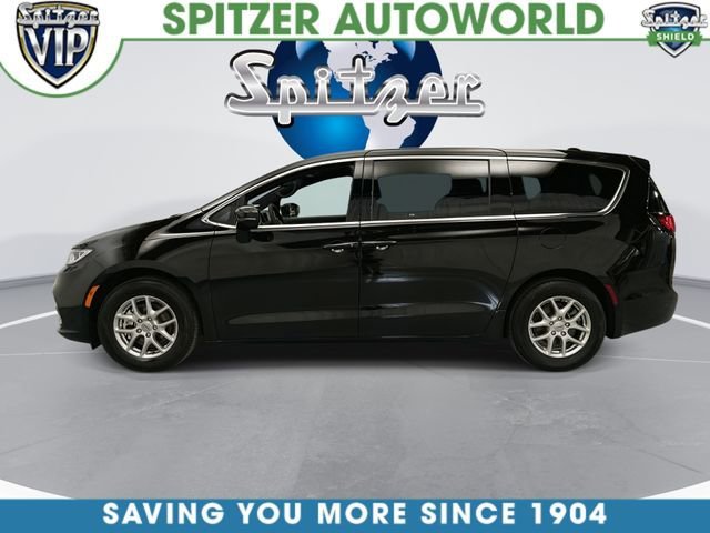 Used 2025 Black Chrysler Select image 8