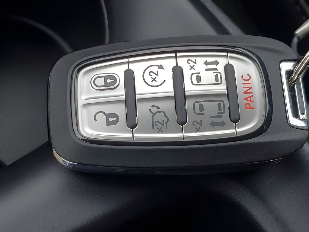 2026 Chrysler Voyager LX - Photo 38
