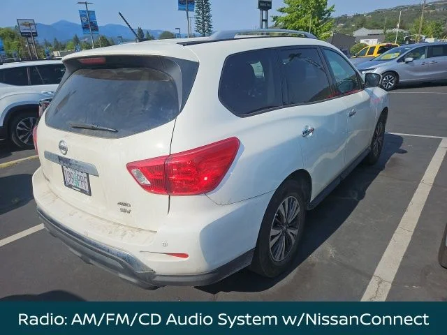 Used 2017 Nissan Pathfinder SV with VIN 5N1DR2MM5HC648956 for sale in Grants Pass, OR