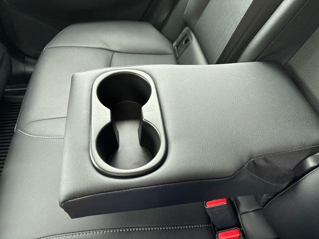 2026 Toyota Corolla Cross XLE - Photo 30