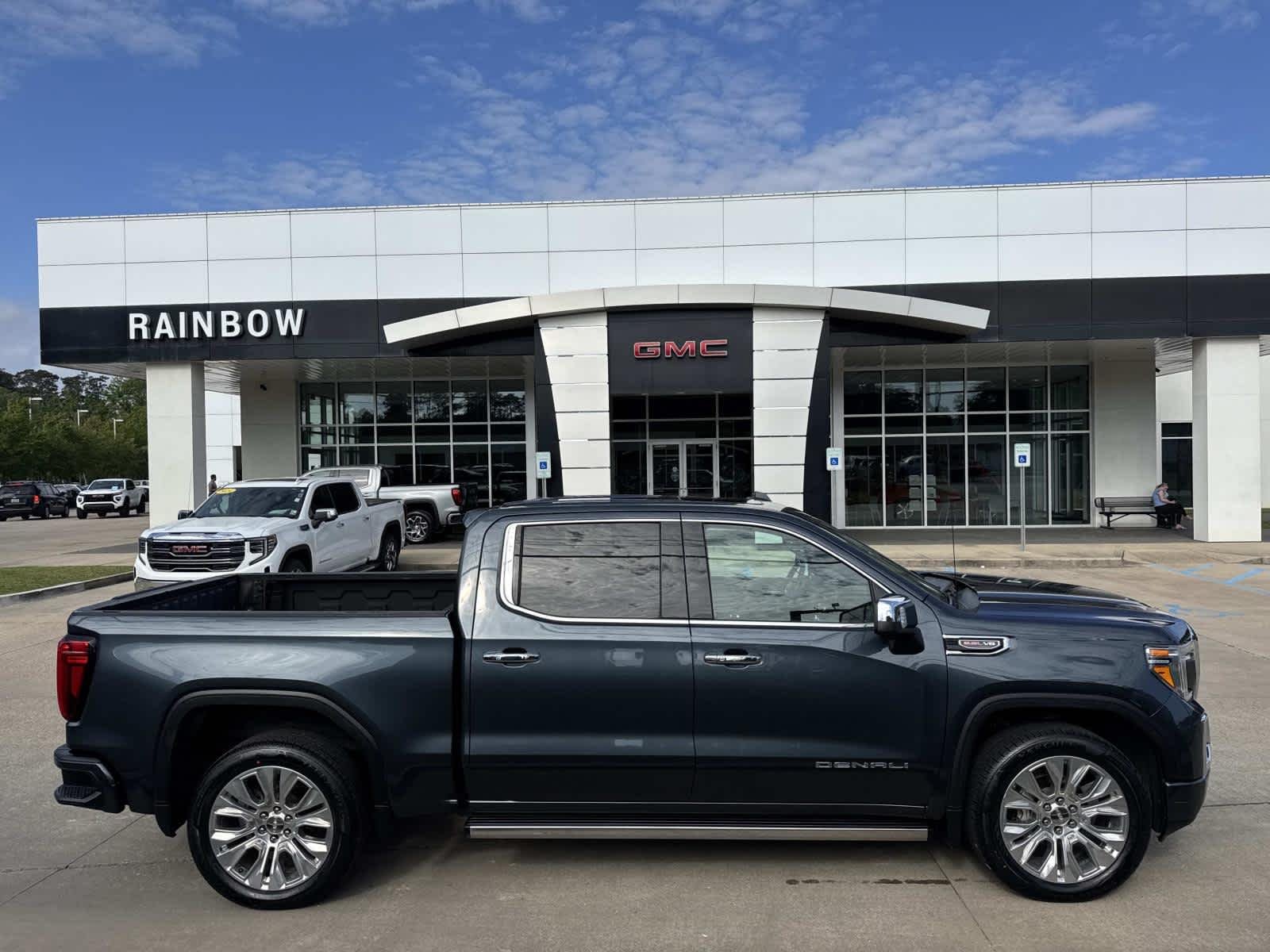 2020 GMC Sierra 4WD Crew Cab Short Box Denali's photo