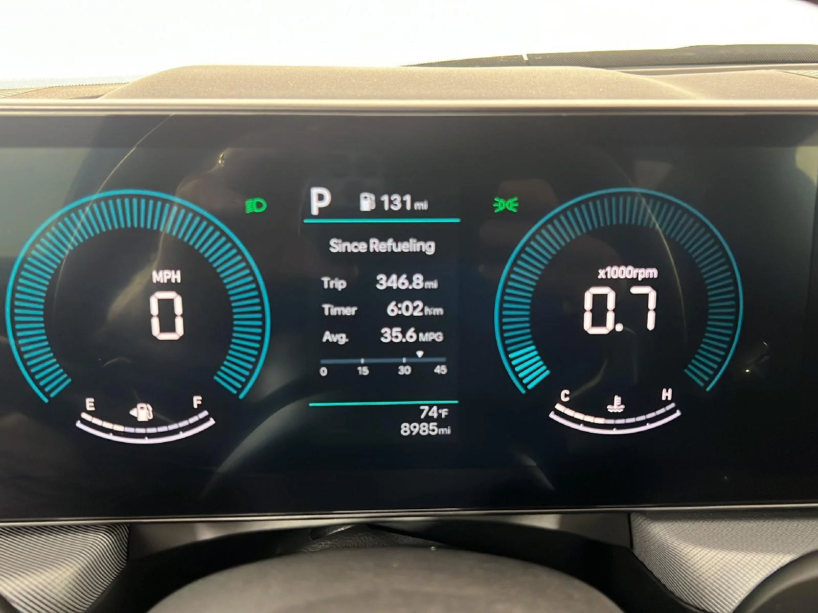 Used 2025  Hyundai  image 17