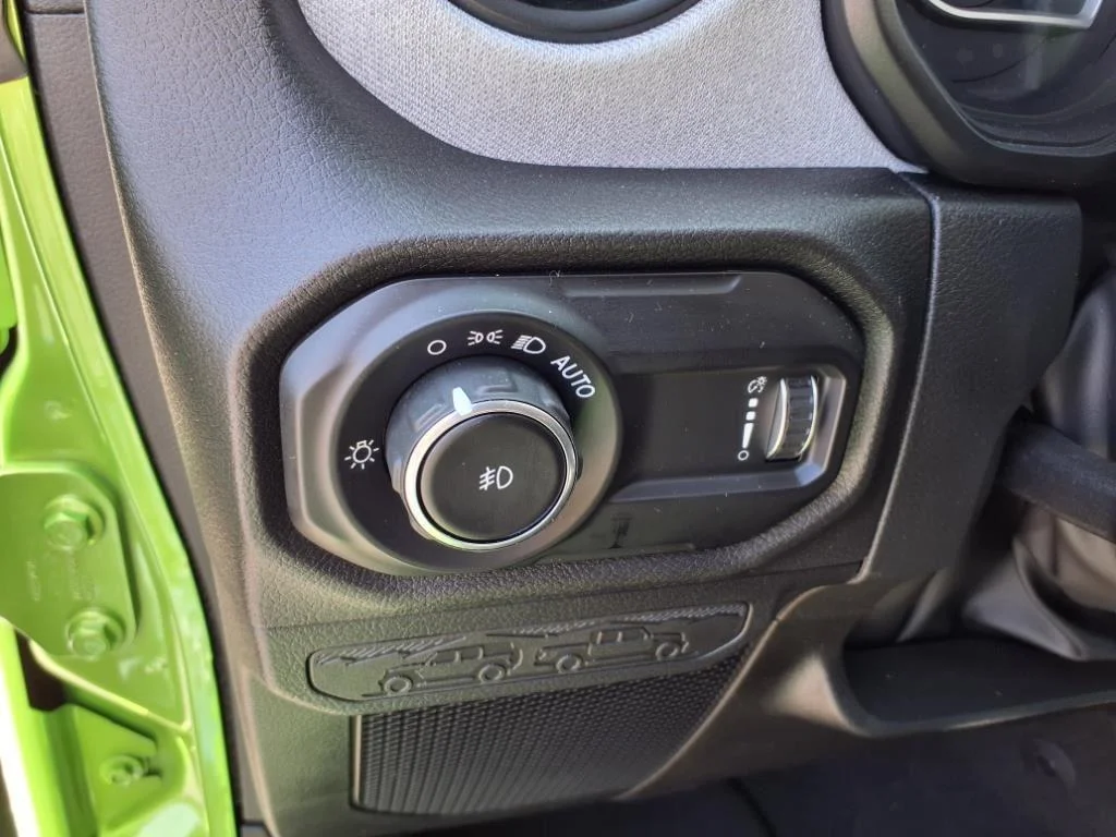 2025 Jeep Wrangler 4-Door Sport S - Photo 10
