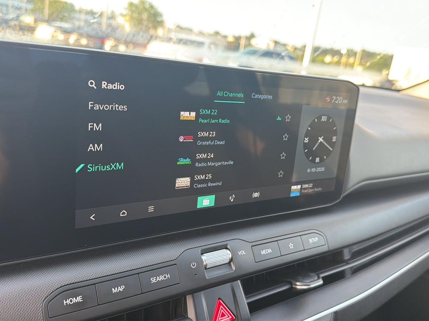 2025 Kia K4 LXS - Photo 23