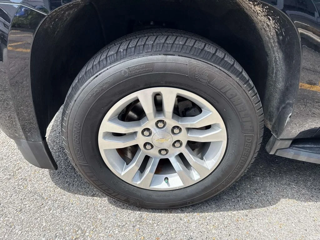 Used 2016 Black Chevrolet LT image 4
