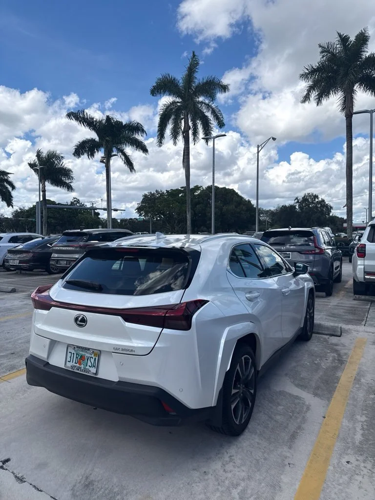 Certified Used 2024 EMINENT WHITE PEARL Lexus 250h Premium image 7