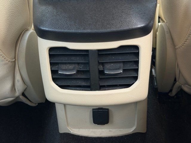 Used 2013 White Ford SE image 19