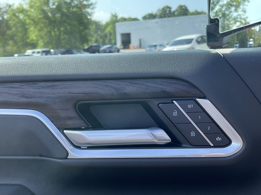 2026 GMC Sierra 3500HD SLT - Photo 32