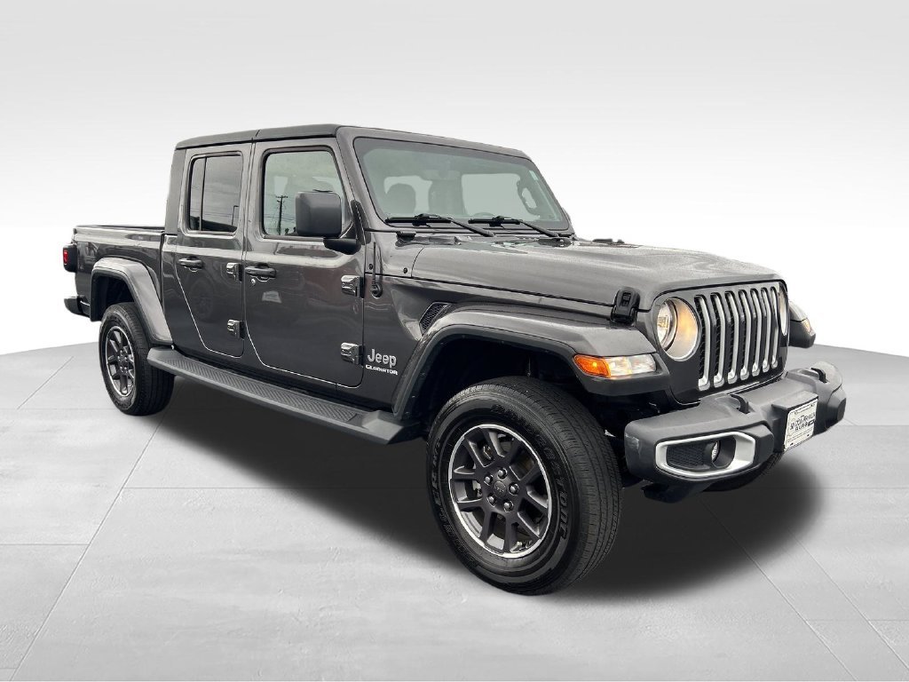 Used 2022 Gray Jeep Overland image 7