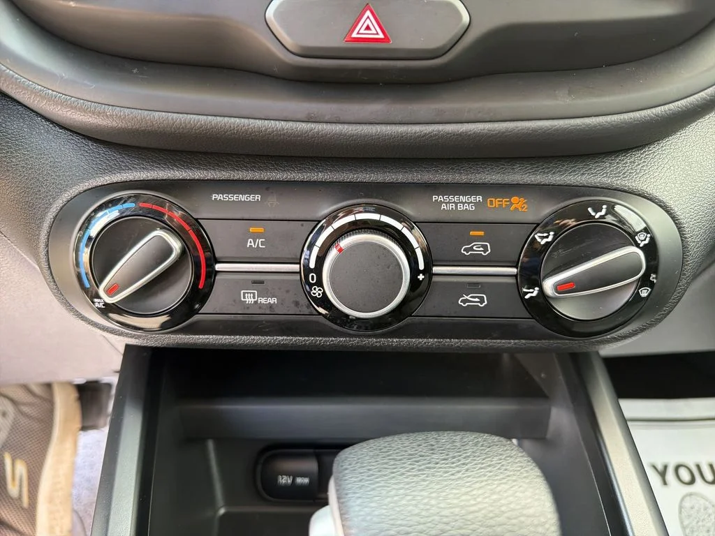 Used 2025 White Kia LX image 24