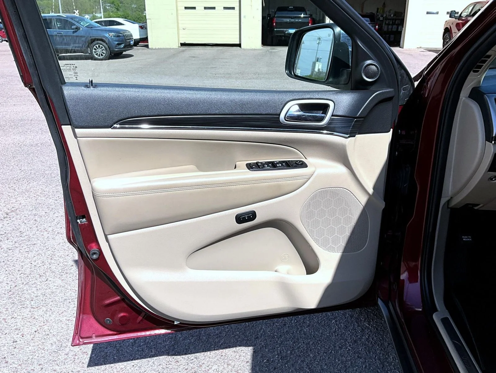 Used 2021 Red Jeep Limited image 10