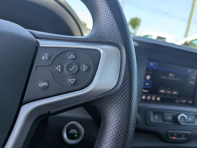 Used 2024 White GMC SLE image 24