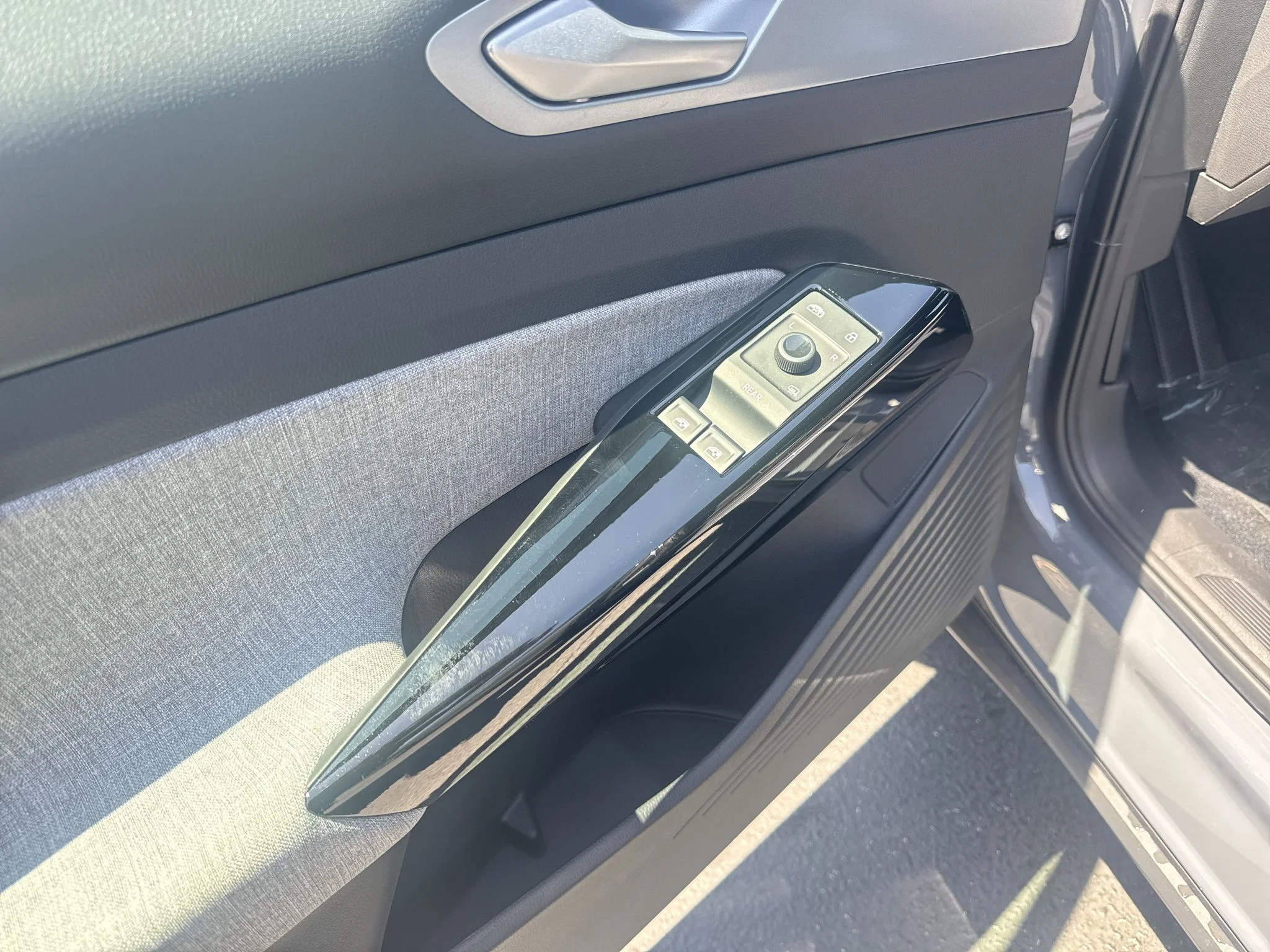 New 2026 Pure Gray Volkswagen Pro image 13