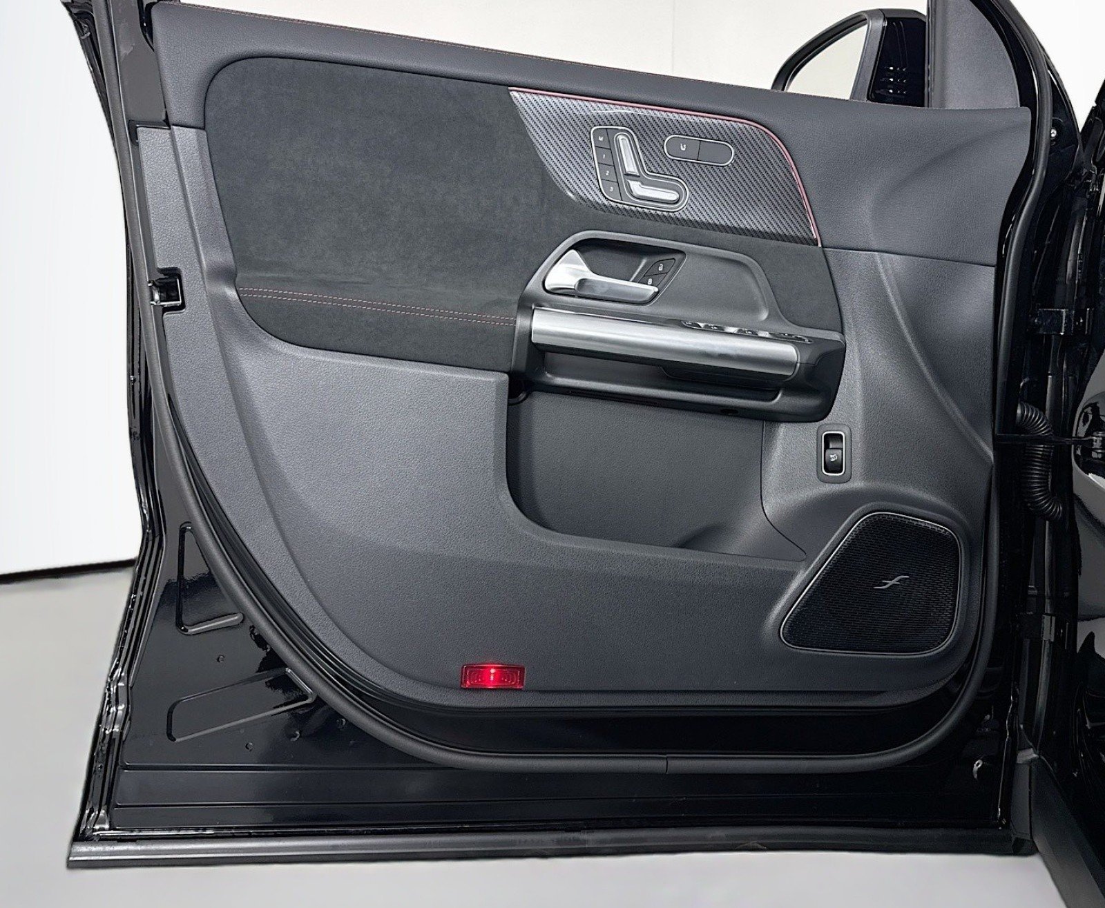 2026 Mercedes-Benz GLA AMG GLA 35 - Photo 20