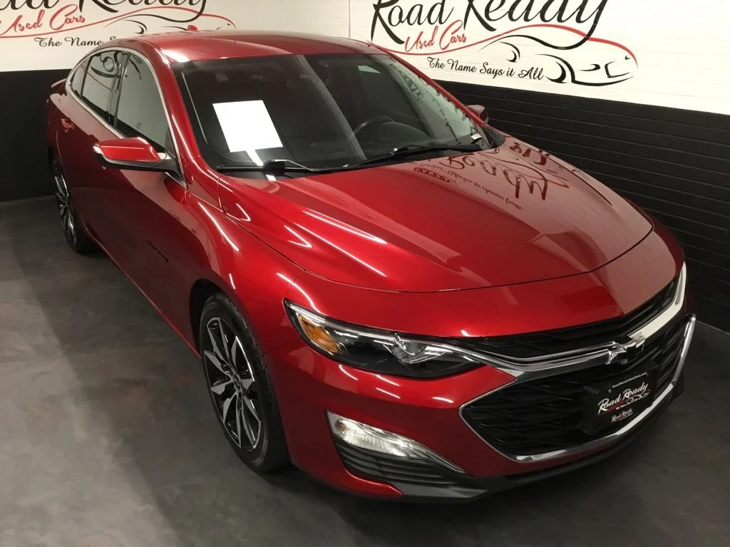 Used 2021 Red Chevrolet RS image 2